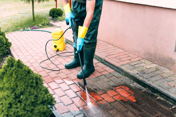 Best Concrete Pressure Washing  in Greenfield, WI